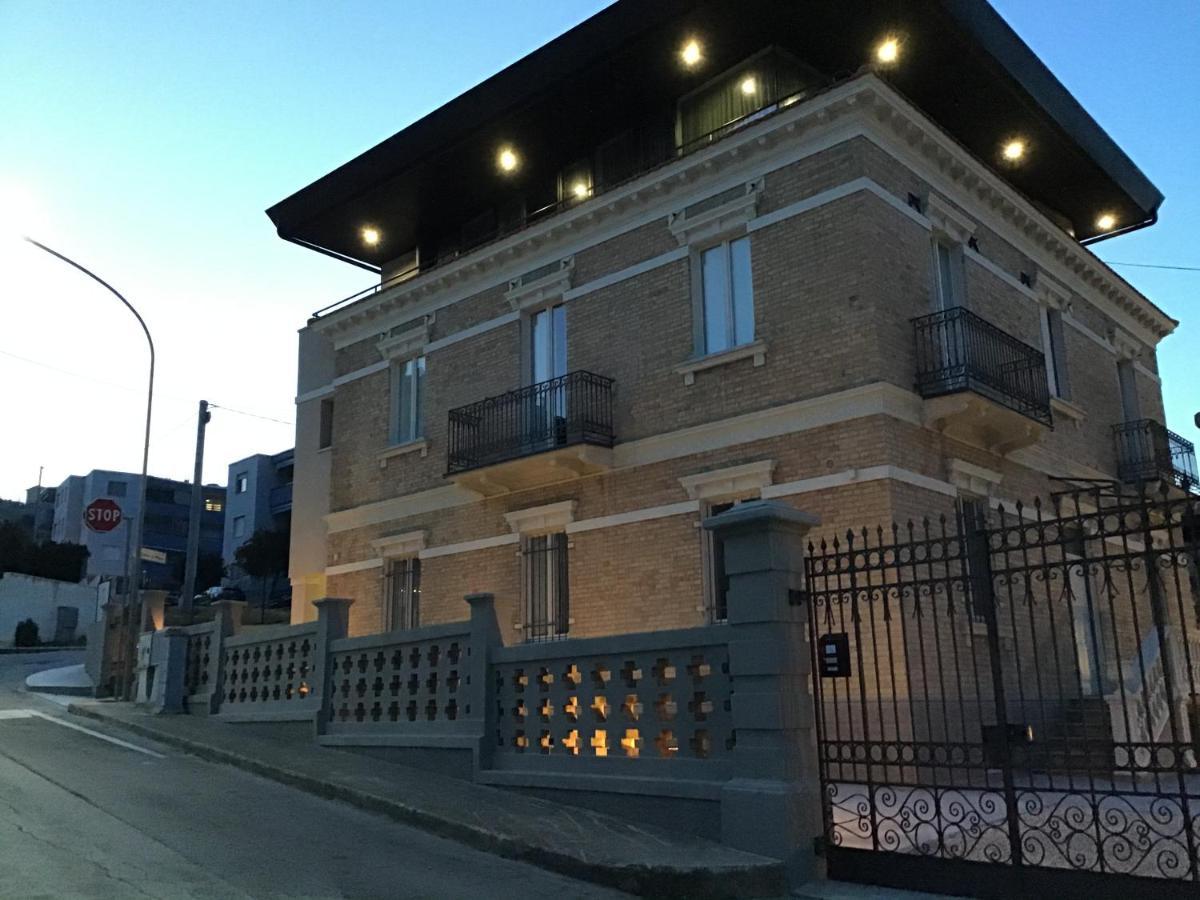 Villa Actea Васто Екстериор снимка